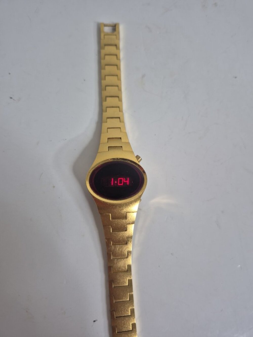 Saturn Time Corp. Red LED Vintage 1970s Watch Gold Tone TESTED Women